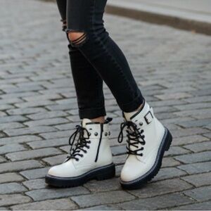 CUSHIONAIRE Dunes Cisco Stud Lace Up Combat Boot, Women’s 6M, White